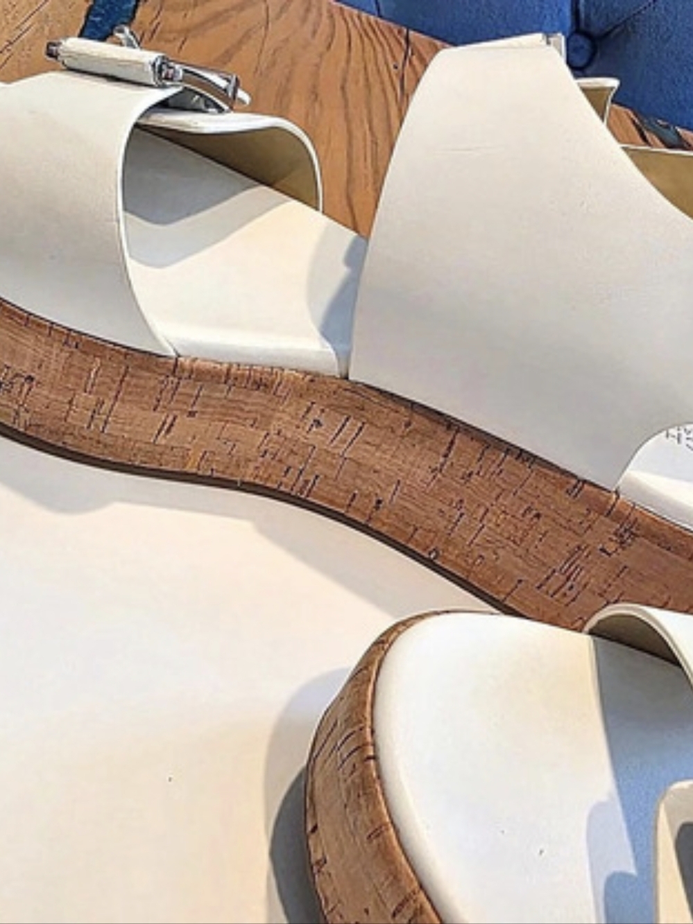 Michael Kors Colby Leather Flatform Sandal White & Brown - Picture 4 of 7